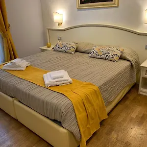 Domus Via Veneto Rome