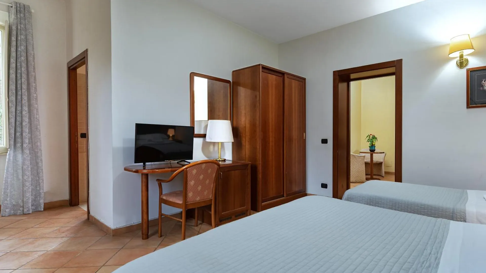 Comfort Rooms Villa Gaia Tor Vergata Rome 2*,  Italy