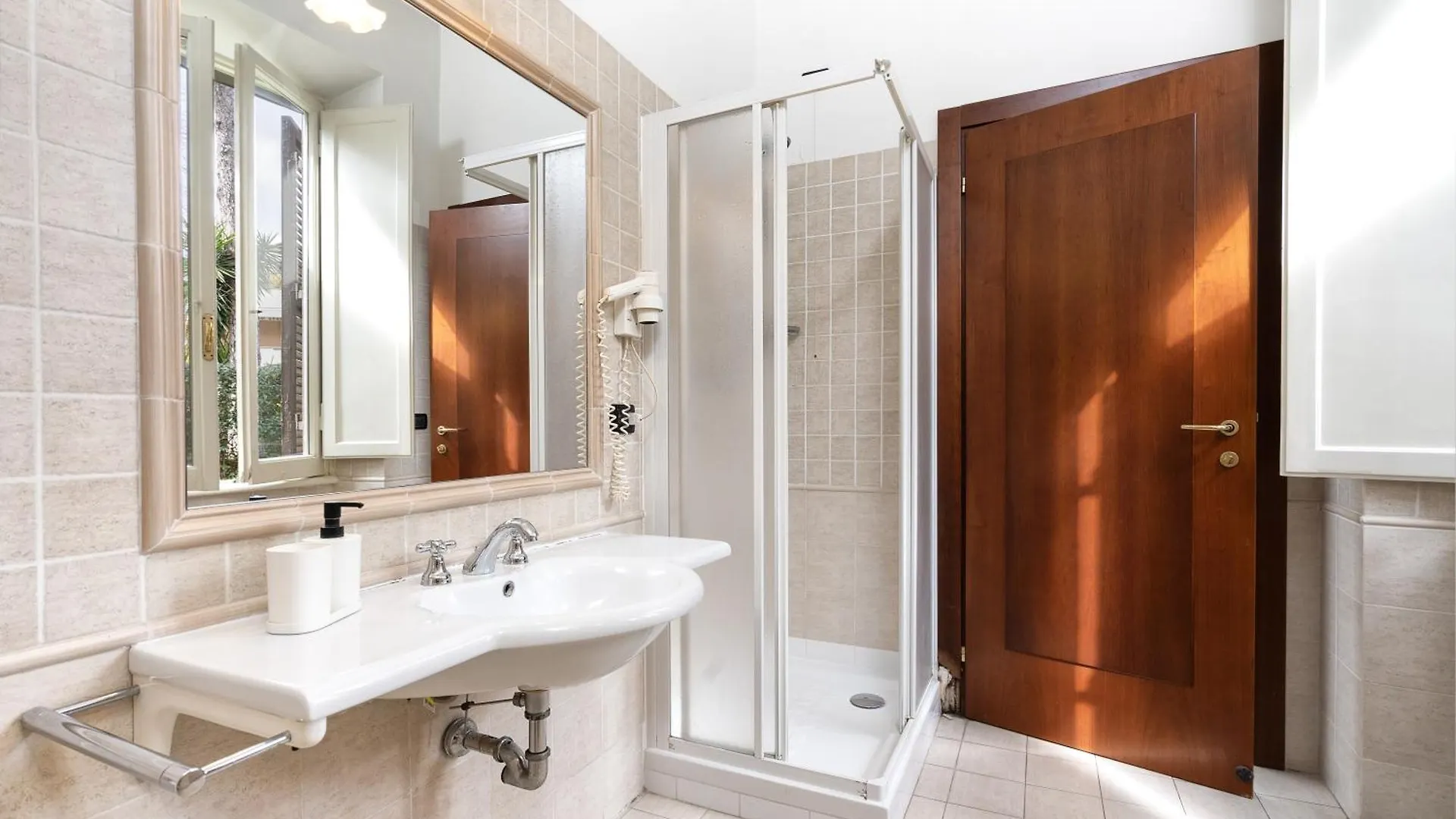 Comfort Rooms Villa Gaia Tor Vergata Rome