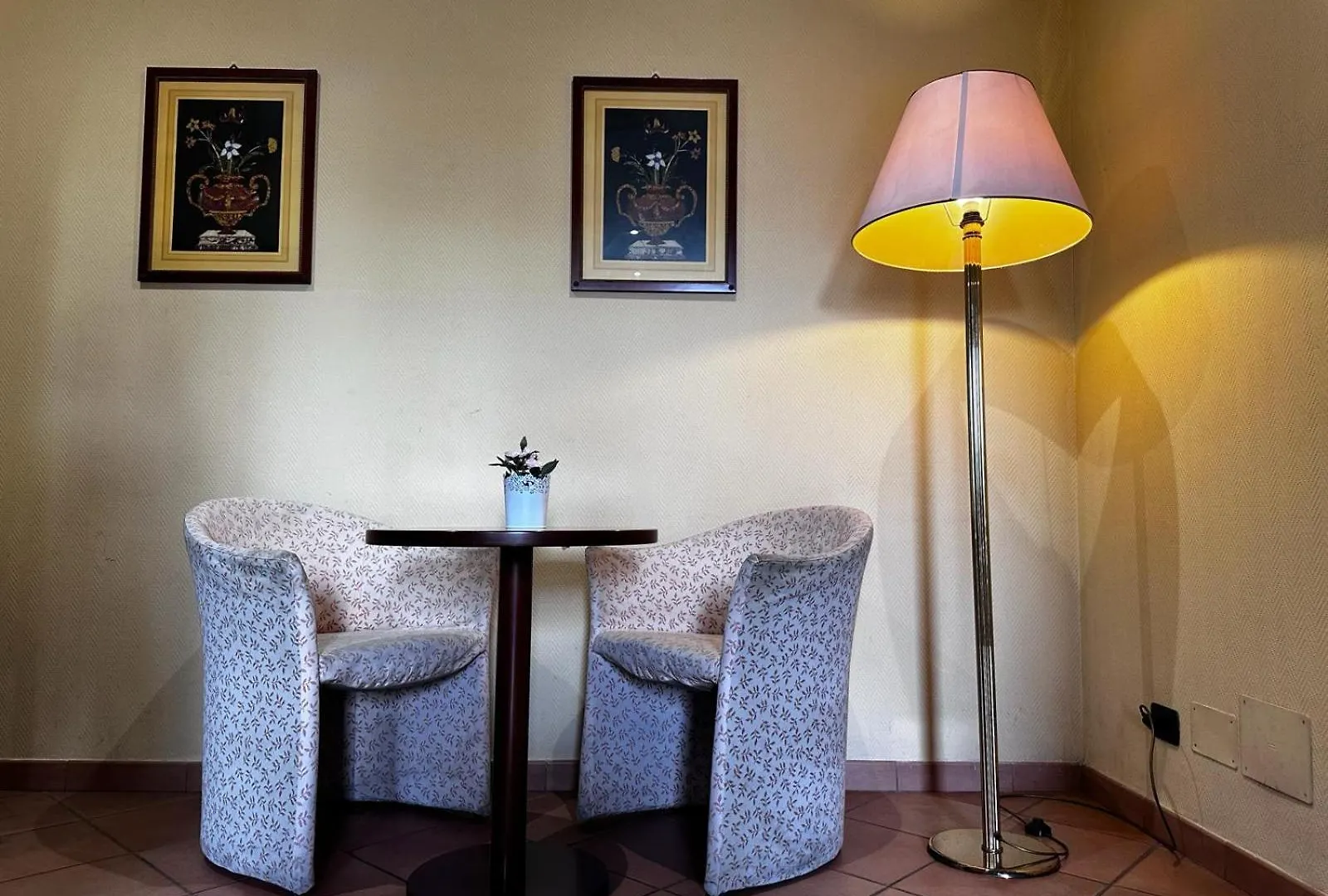 Comfort Rooms Villa Gaia Tor Vergata Rome 2*,