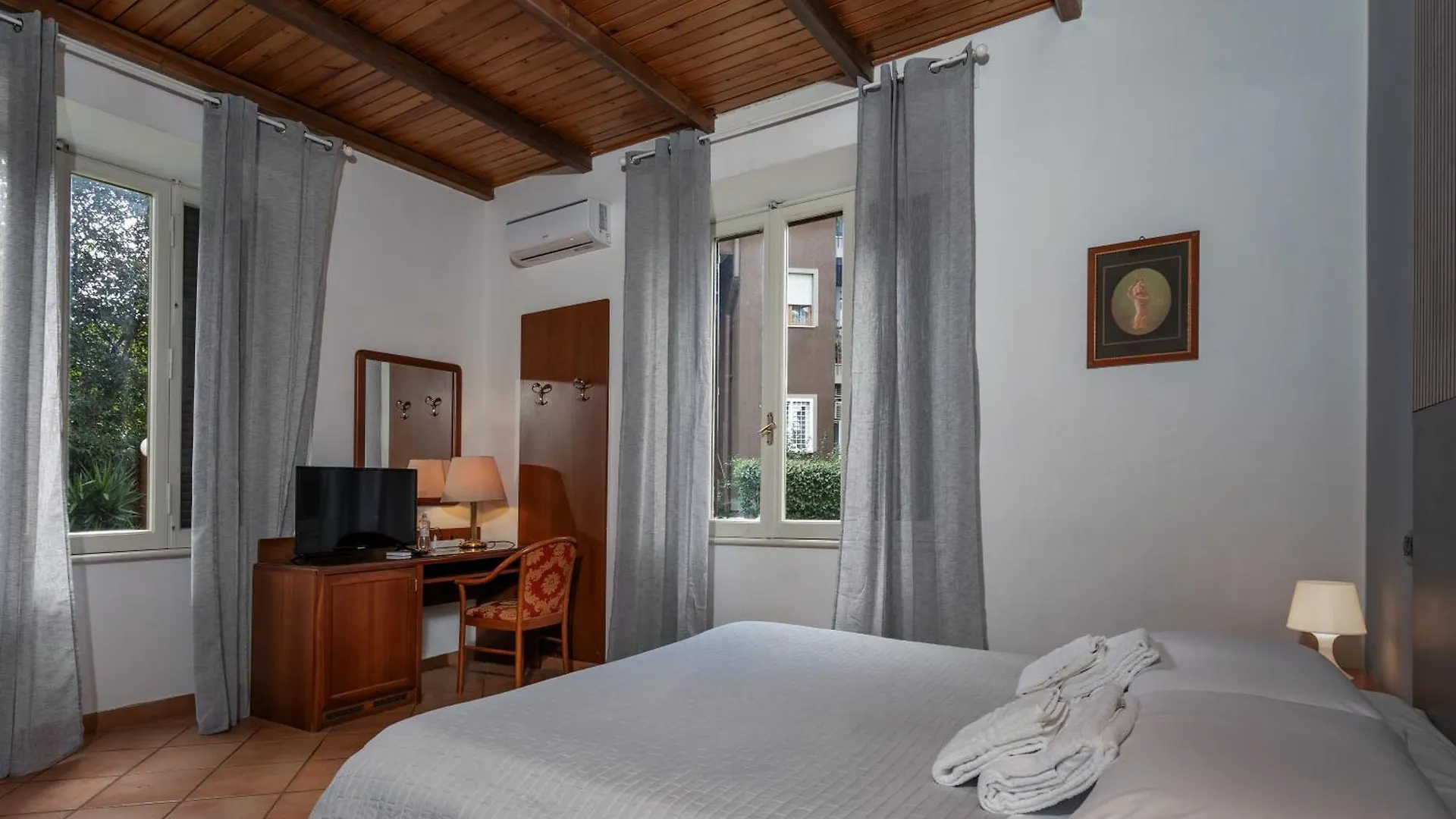 Guest house Comfort Rooms Villa Gaia Tor Vergata Rome